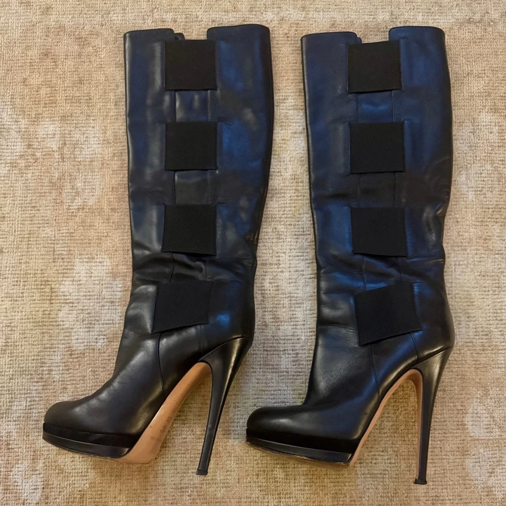 Casadei Knee High Black Leather Boots with Elastic Detail. Sz. 7 - Picture 4 of 8